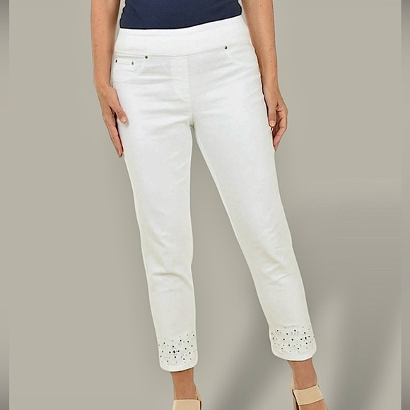 Peck & Peck White Cropped Denim Capri Jeans Stretch Tummy Lift Jeweled Cuff Sz 8 - Picture 14 of 14